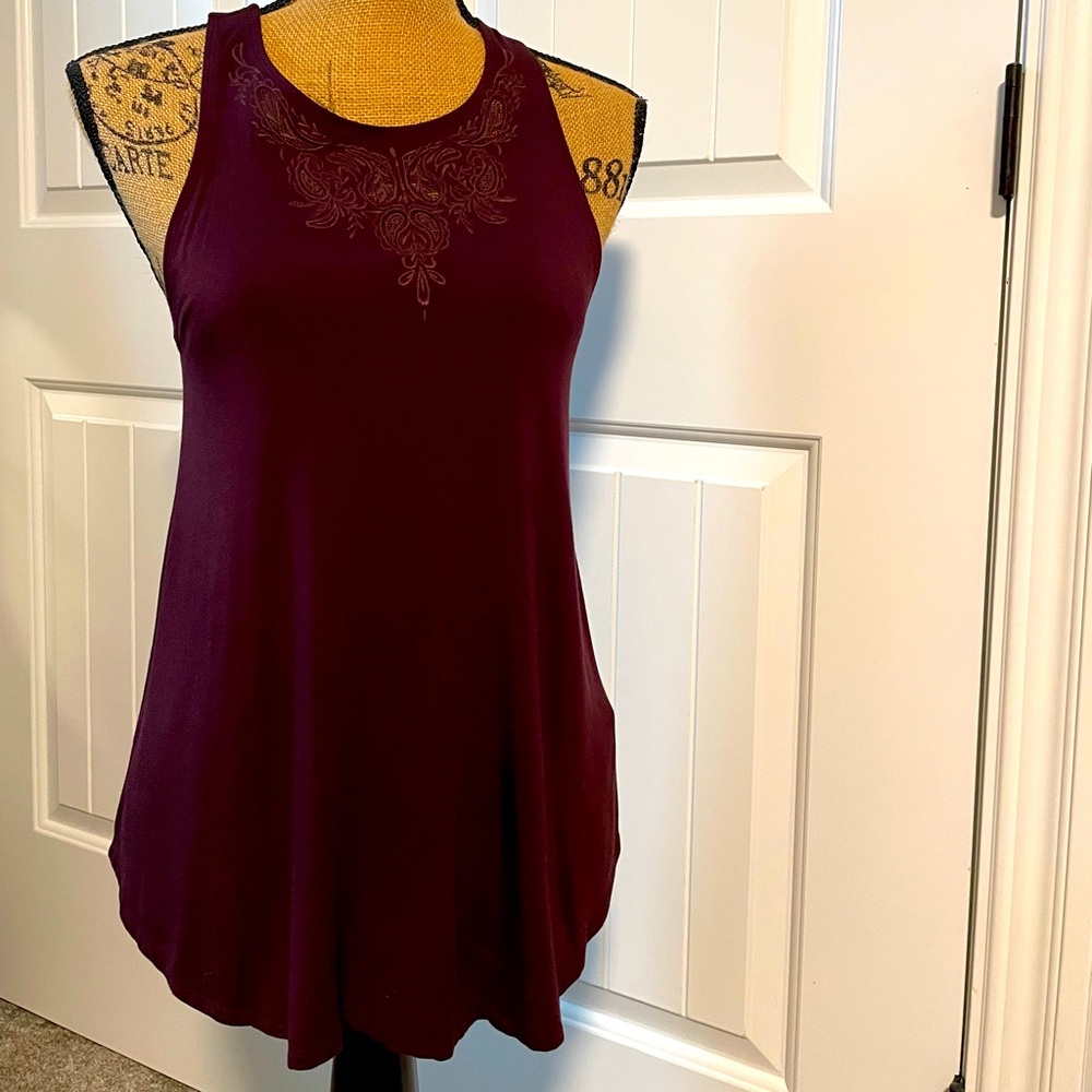 American Eagle Soft and Sexy medium tank
